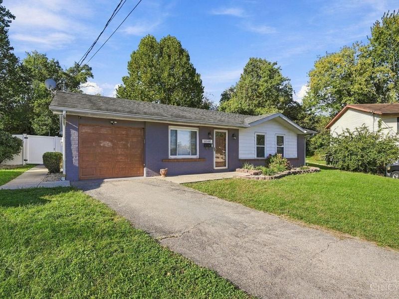 12109 Seaford Drive, Colerain Township, OH 45231 Photo 3