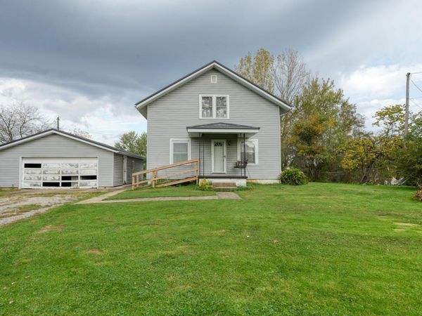 1870 Friendship Drive , New Concord, OH 43762