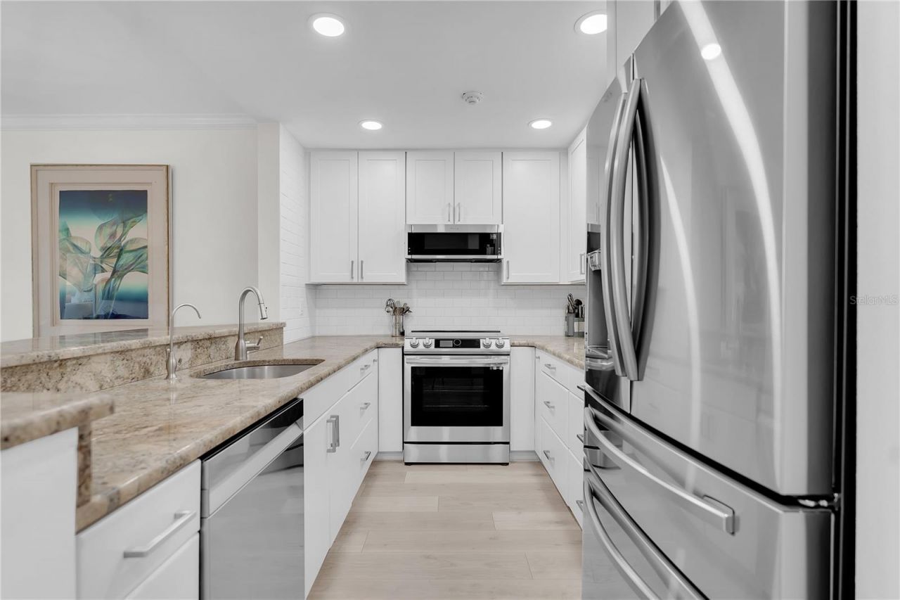 862 Hudson Avenue, Unit 862, Sarasota, FL 34236 Photo