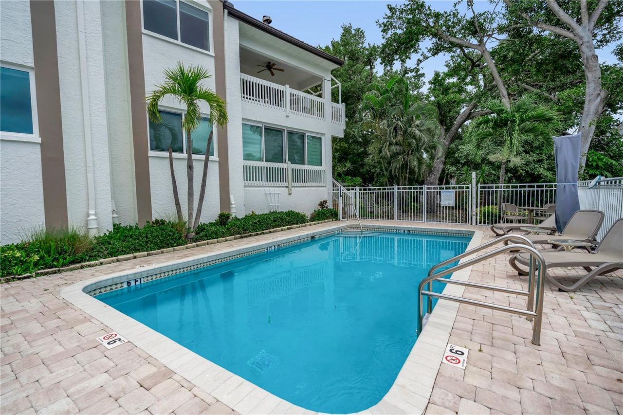 862 Hudson Avenue, Unit 862, Sarasota, FL 34236 Photo