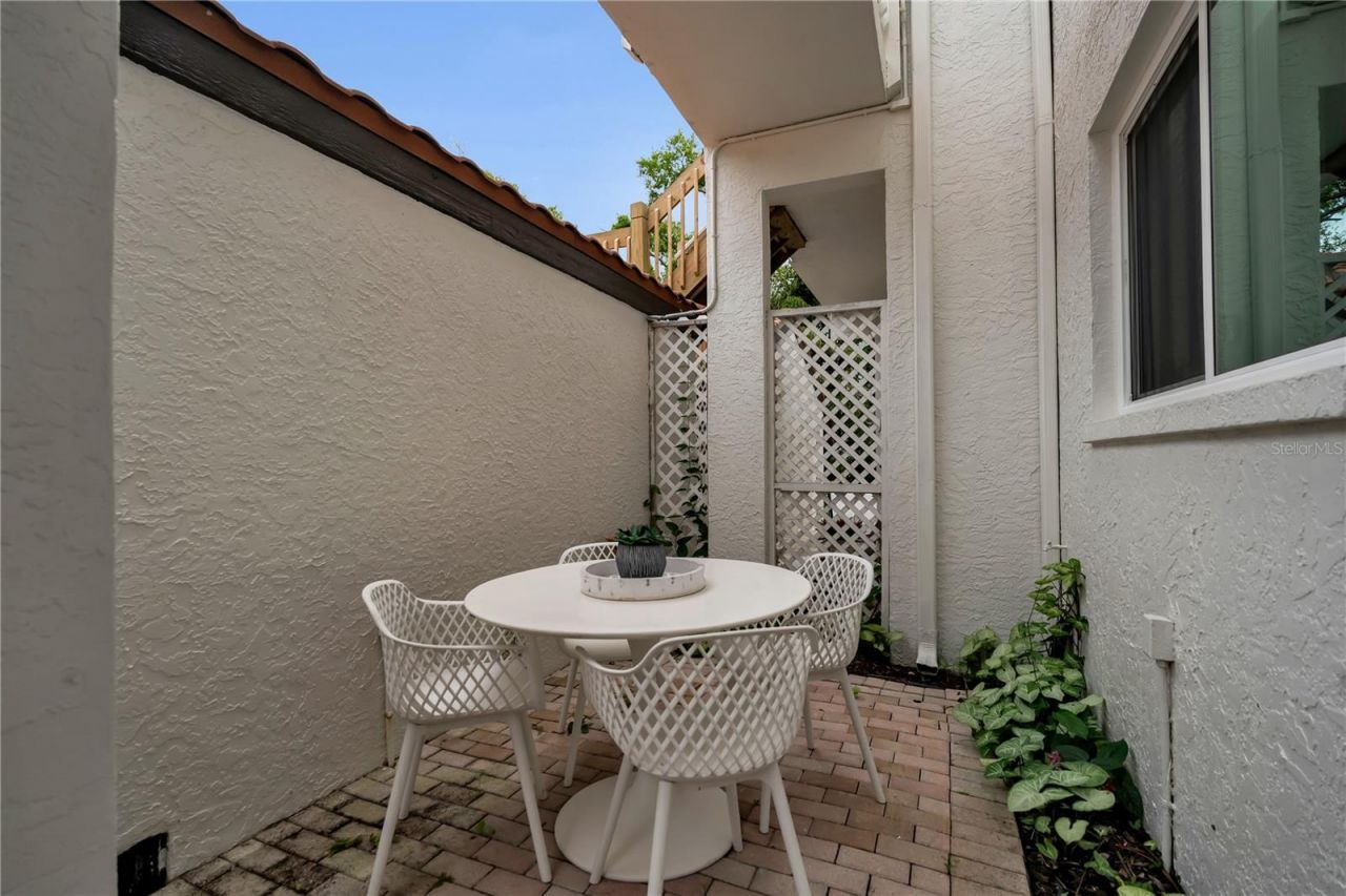 862 Hudson Avenue, Unit 862, Sarasota, FL 34236 Photo