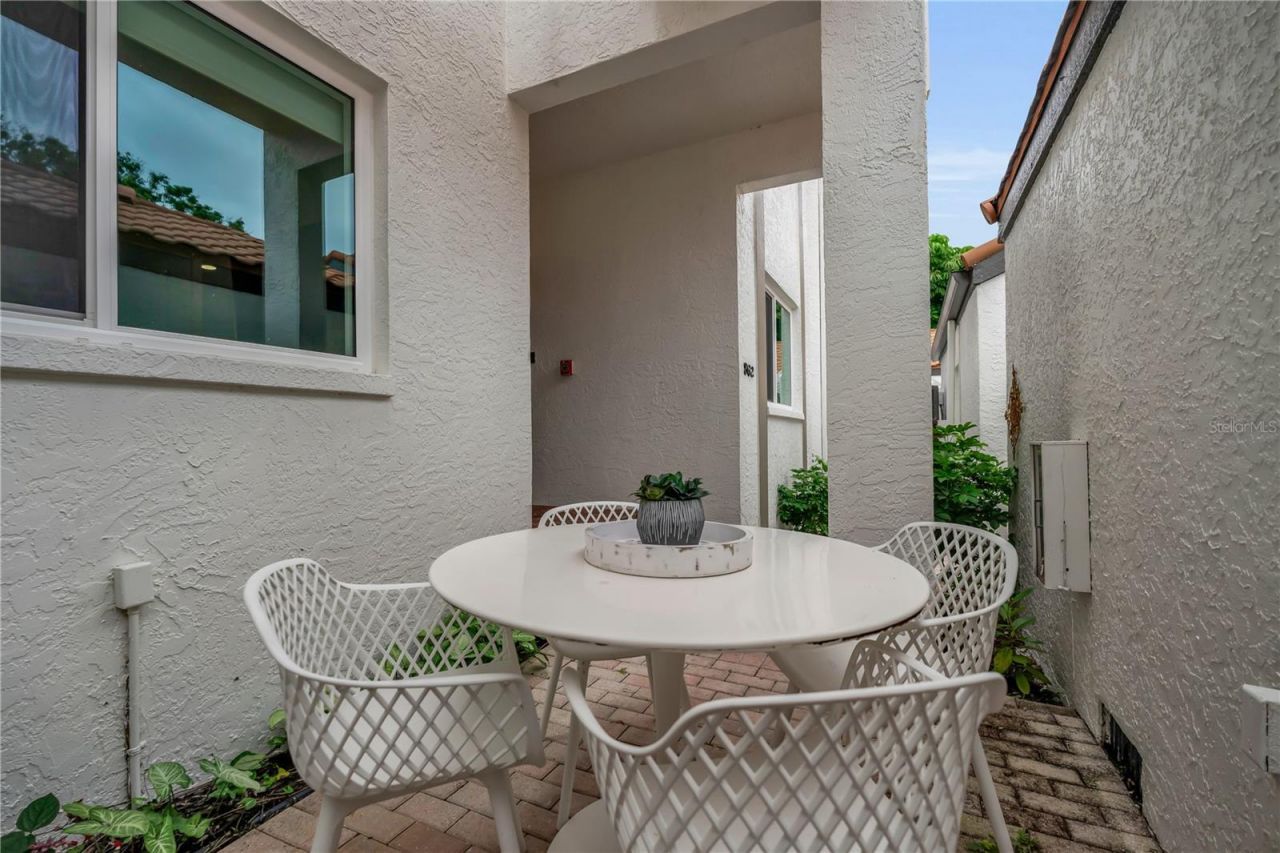 862 Hudson Avenue, Unit 862, Sarasota, FL 34236 Photo
