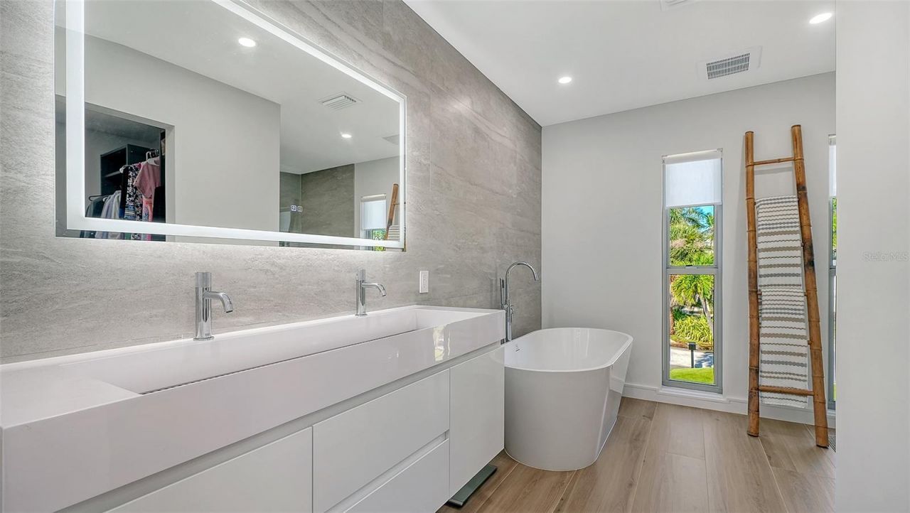 660 Penfield Street, Longboat Key, FL 34228 Photo