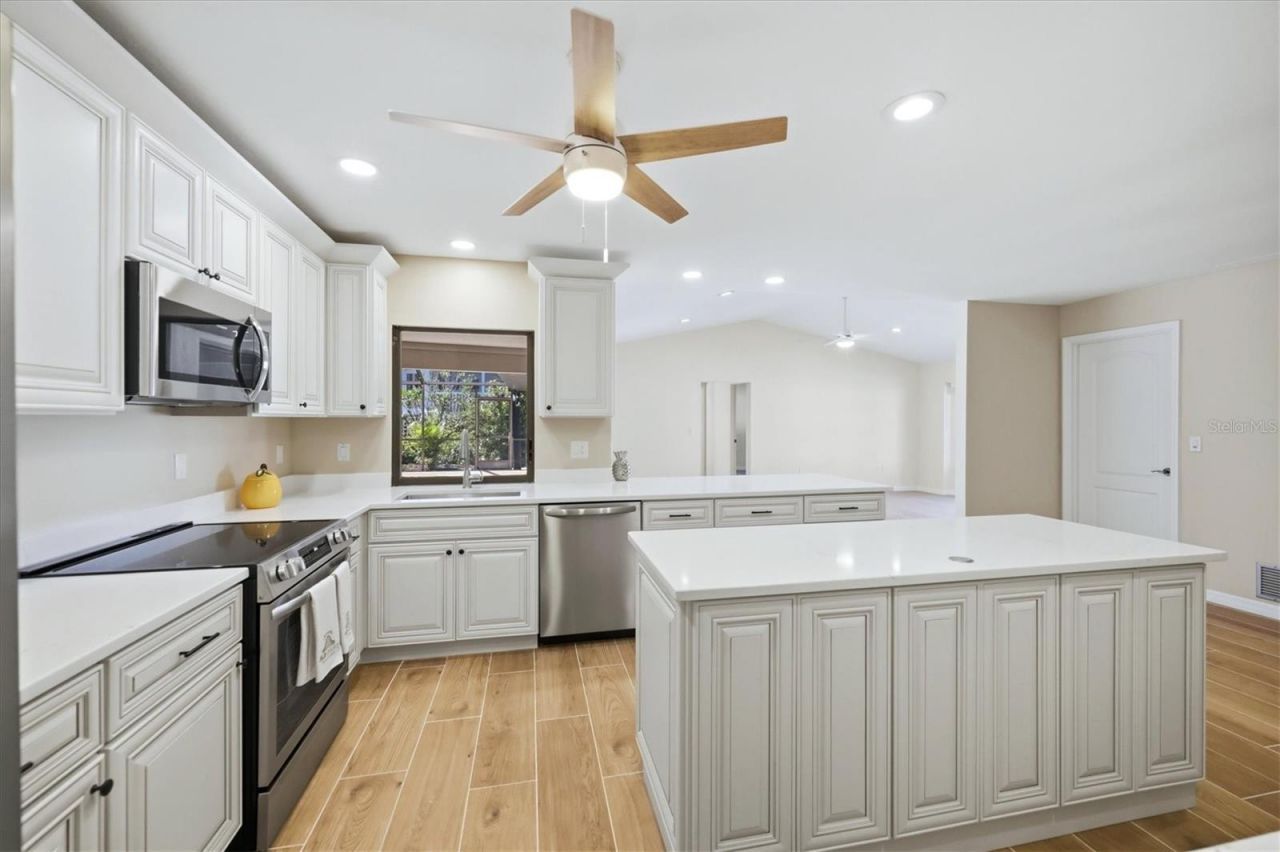620 Hibiscus Drive, Venice, FL 34285 Photo
