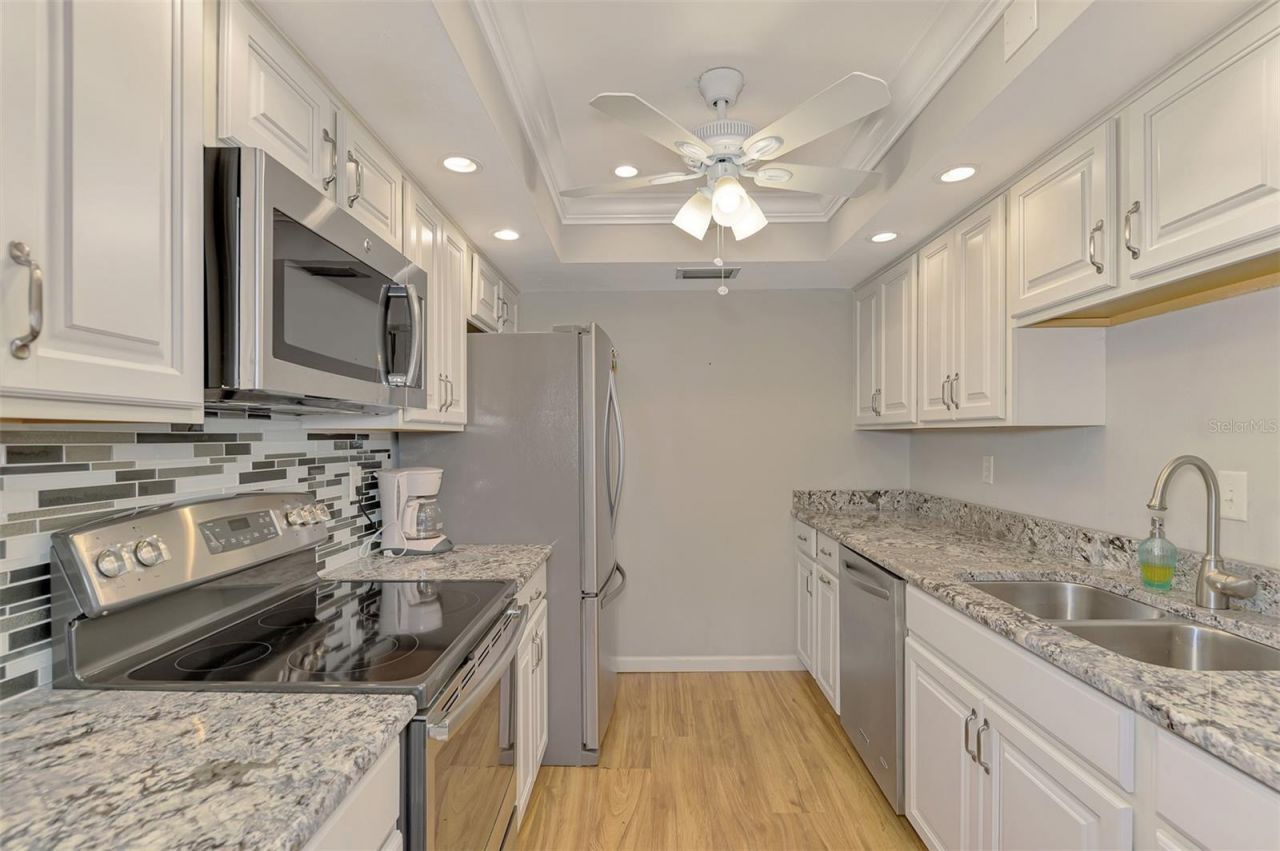 1555 Tarpon Center Drive , Unit I-161, Venice, FL 34285 Photo