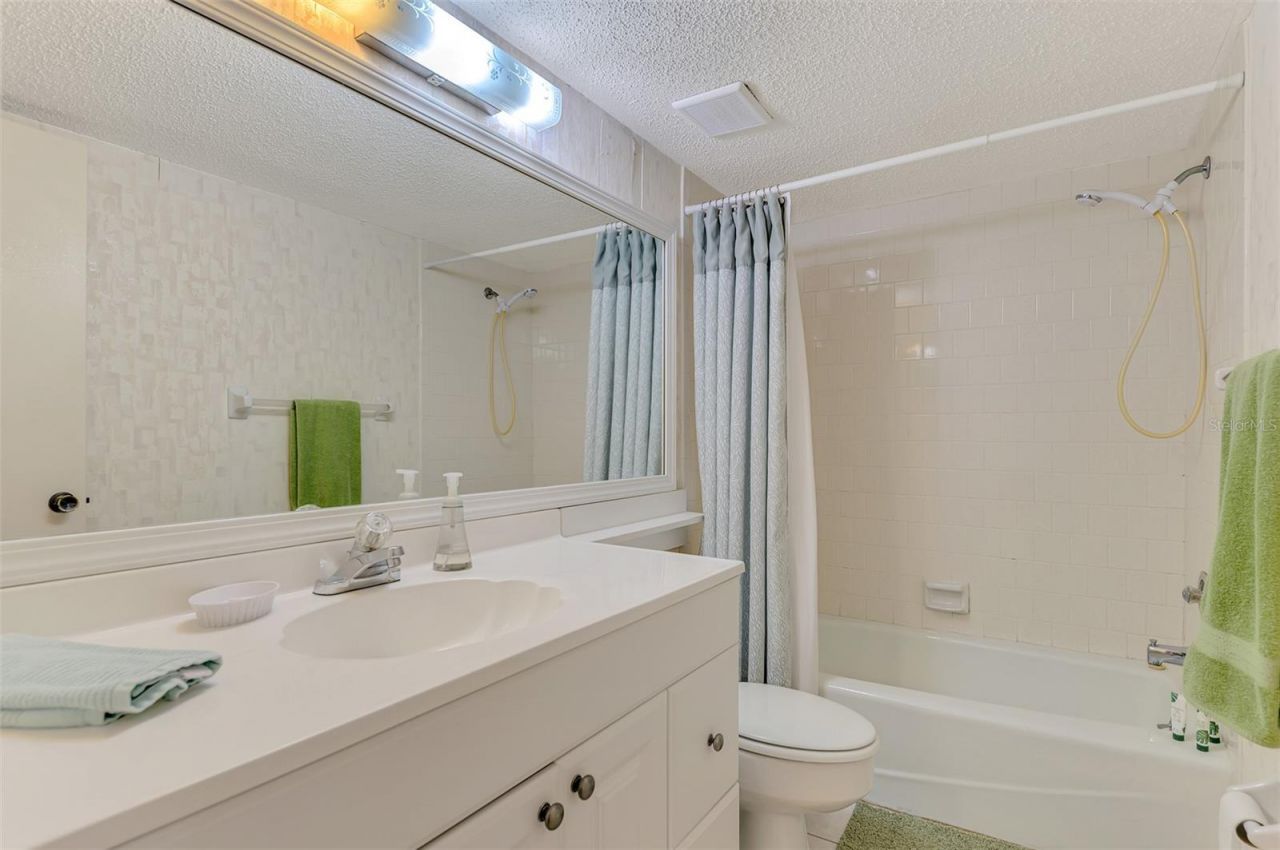 1555 Tarpon Center Drive , Unit I-161, Venice, FL 34285 Photo