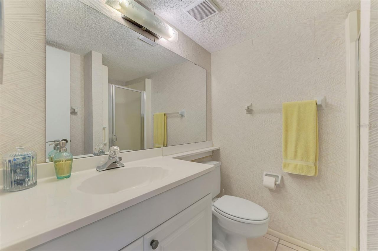 1555 Tarpon Center Drive , Unit I-161, Venice, FL 34285 Photo