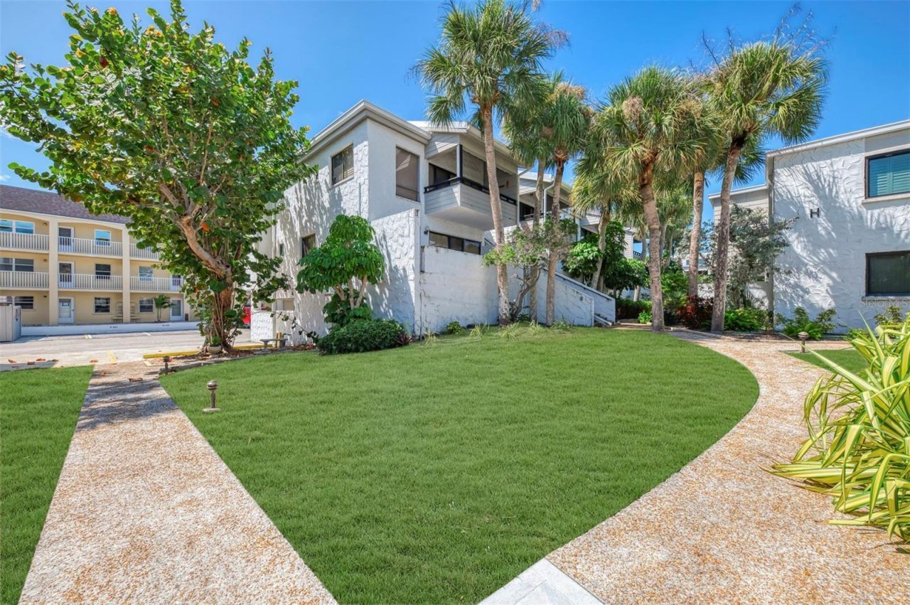 1555 Tarpon Center Drive , Unit I-161, Venice, FL 34285 Photo