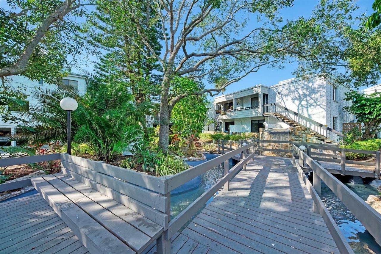 1555 Tarpon Center Drive , Unit I-161, Venice, FL 34285 Photo