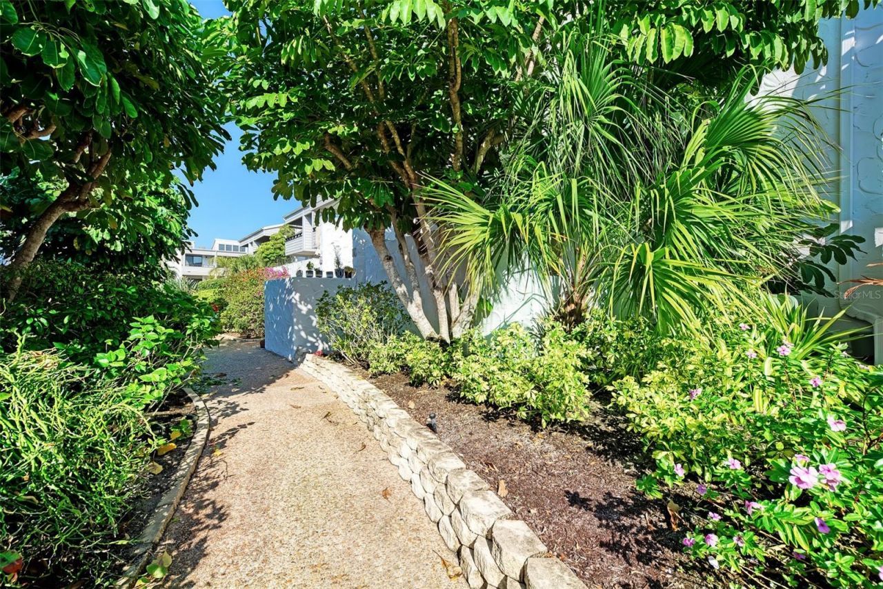 1555 Tarpon Center Drive , Unit I-161, Venice, FL 34285 Photo