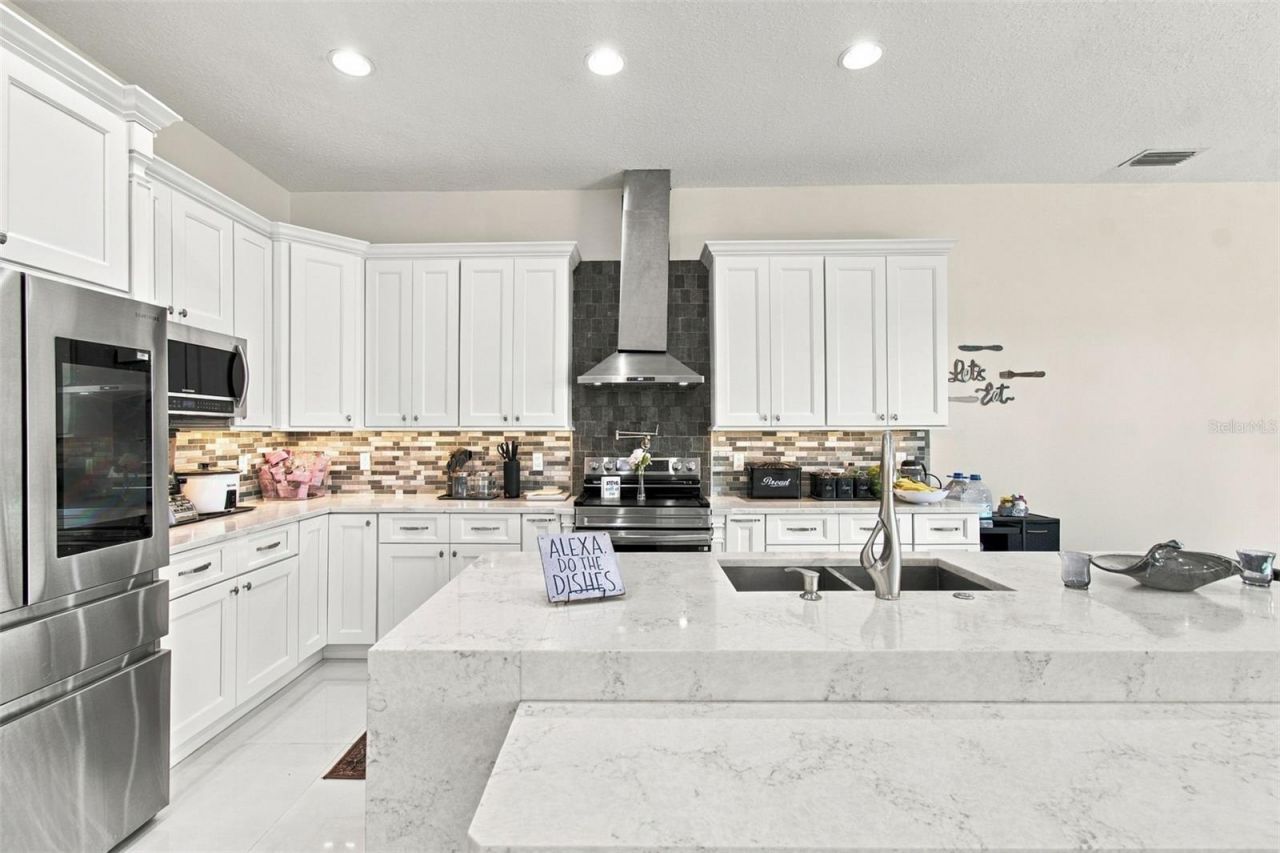 1519 Brilliant Cut Way, Valrico, FL 33594 Photo