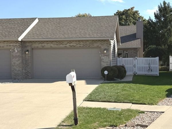 1112 Meadows Walk Drive , Bourbonnais, IL 60914