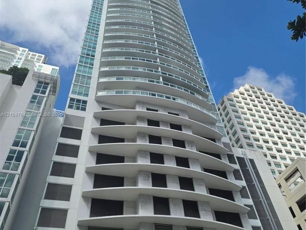 950 Brickell Bay Dr , Unit 1210, Miami, FL 33131