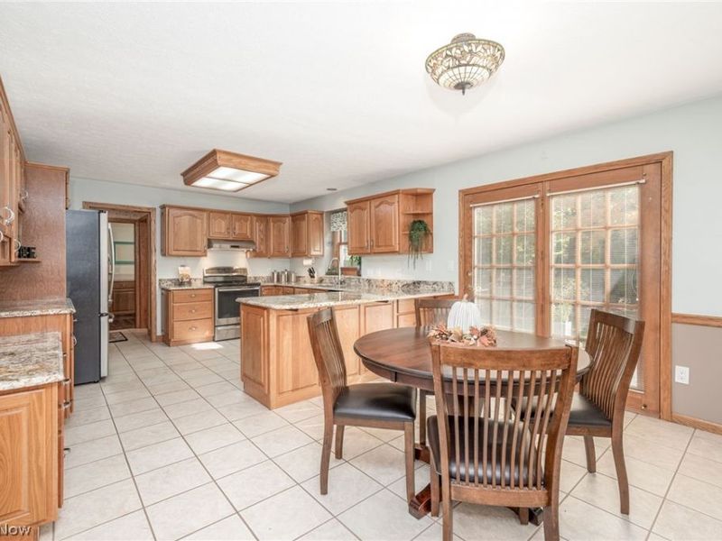 215 Cheltenham Lane, Munroe Falls, OH 44262 Photo 11