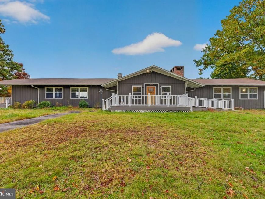 3336 Frontier Road, East Stroudsburg, PA 18302 Main Photo