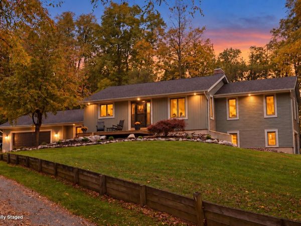 3667 10 Mile Road NE, Rockford, MI 49341