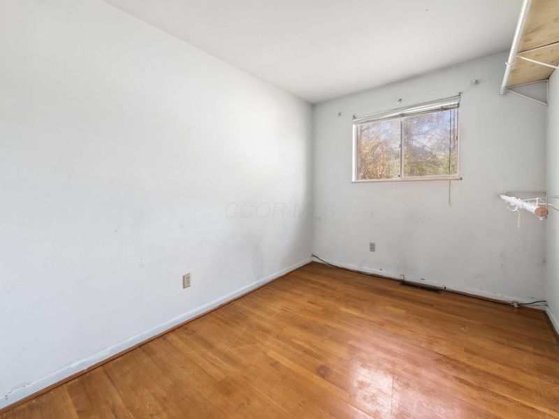 1045 N Cassady Avenue, Columbus, OH 43219 Photo 10