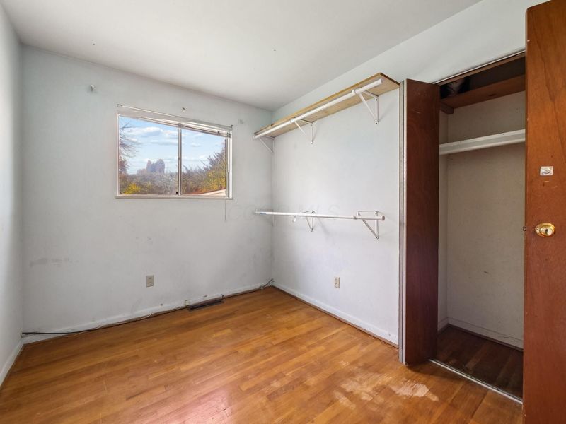 1045 N Cassady Avenue, Columbus, OH 43219 Photo 12