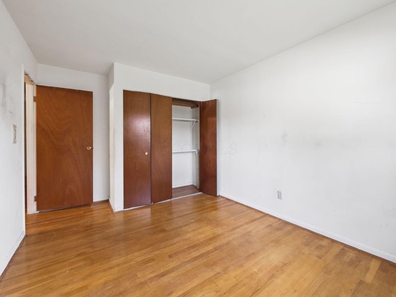 1045 N Cassady Avenue, Columbus, OH 43219 Photo 15