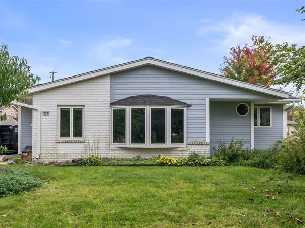 509 SE 10th Street , Ankeny, IA 50021