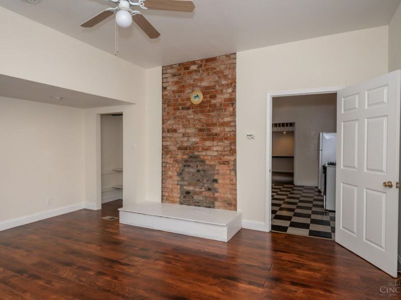 234 Donahue Street, Cincinnati, OH 45219 Photo 4