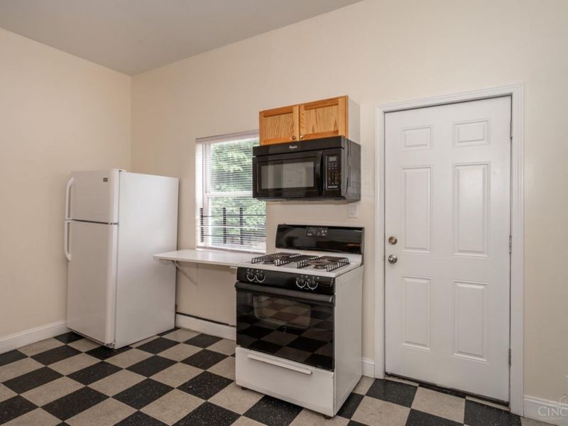 234 Donahue Street, Cincinnati, OH 45219 Photo 6