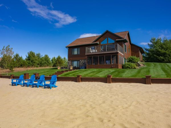 N8107 15th Avenue, New Lisbon, WI 53950