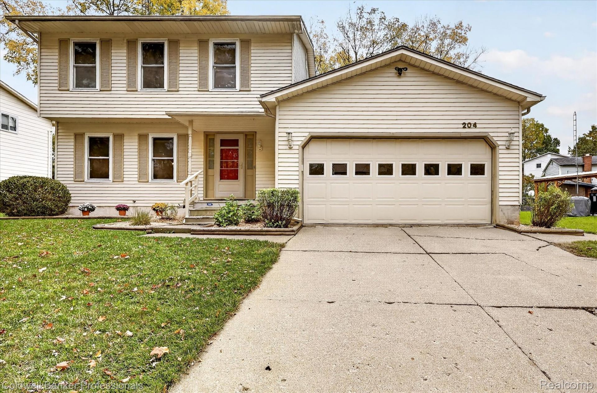 204 Dutch Mill Drive, Flushing, Mi 48433 Main Photo