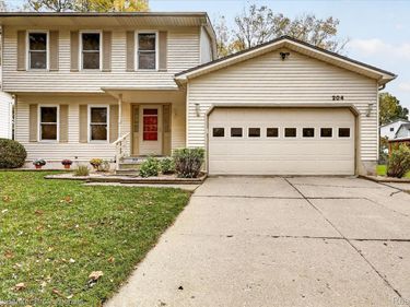 204 Dutch Mill Drive, Flushing, Mi 48433
