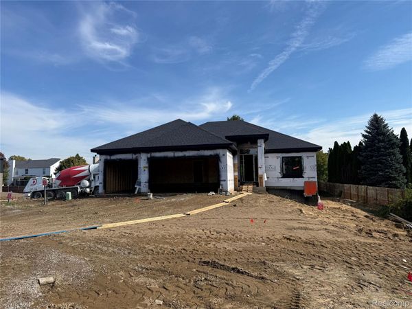 54752 Biscayne Drive , Macomb Township, Mi 48042