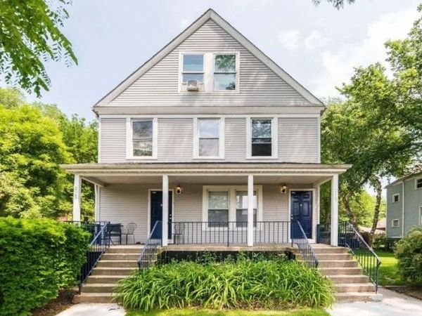 2047 Asbury Avenue , Evanston, IL 60201