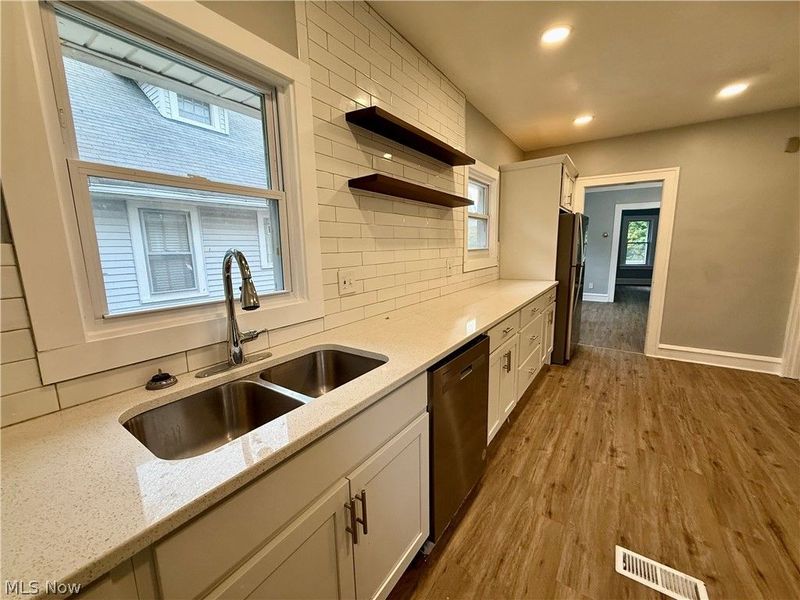 1307 Hathaway Avenue, Unit 2, Lakewood, OH 44107 Photo 13