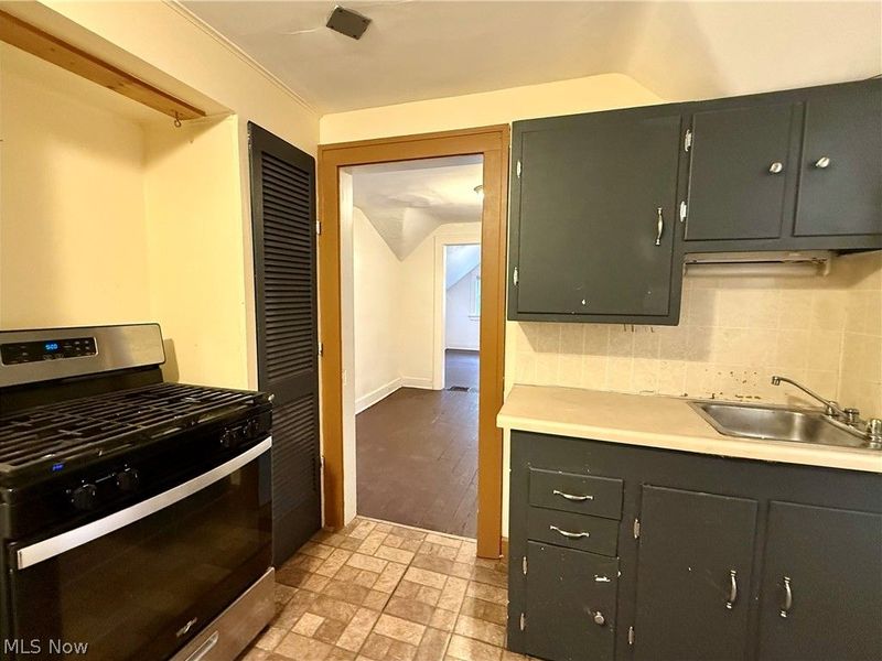 1307 Hathaway Avenue, Unit 3, Lakewood, OH 44107 Photo 13