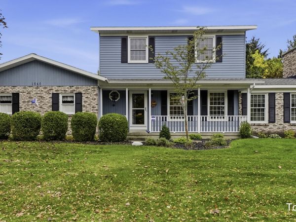 1646 Oldtown Road SE, Grand Rapids, MI 49508