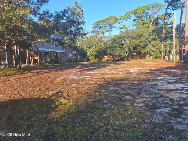 209 NE 69th Street , Oak Island, NC 28465