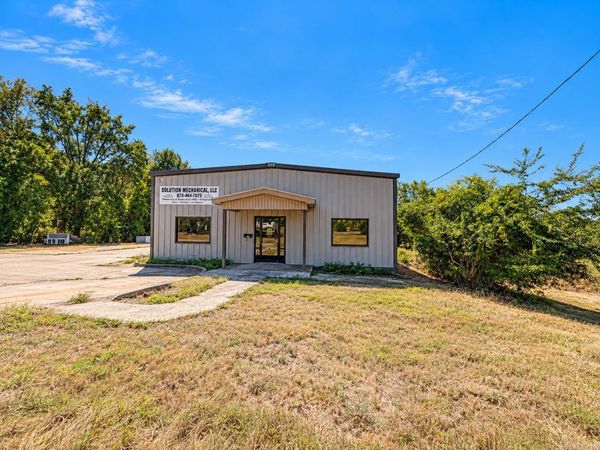 901 Carpenter Street , Arkadelphia, AR 71923