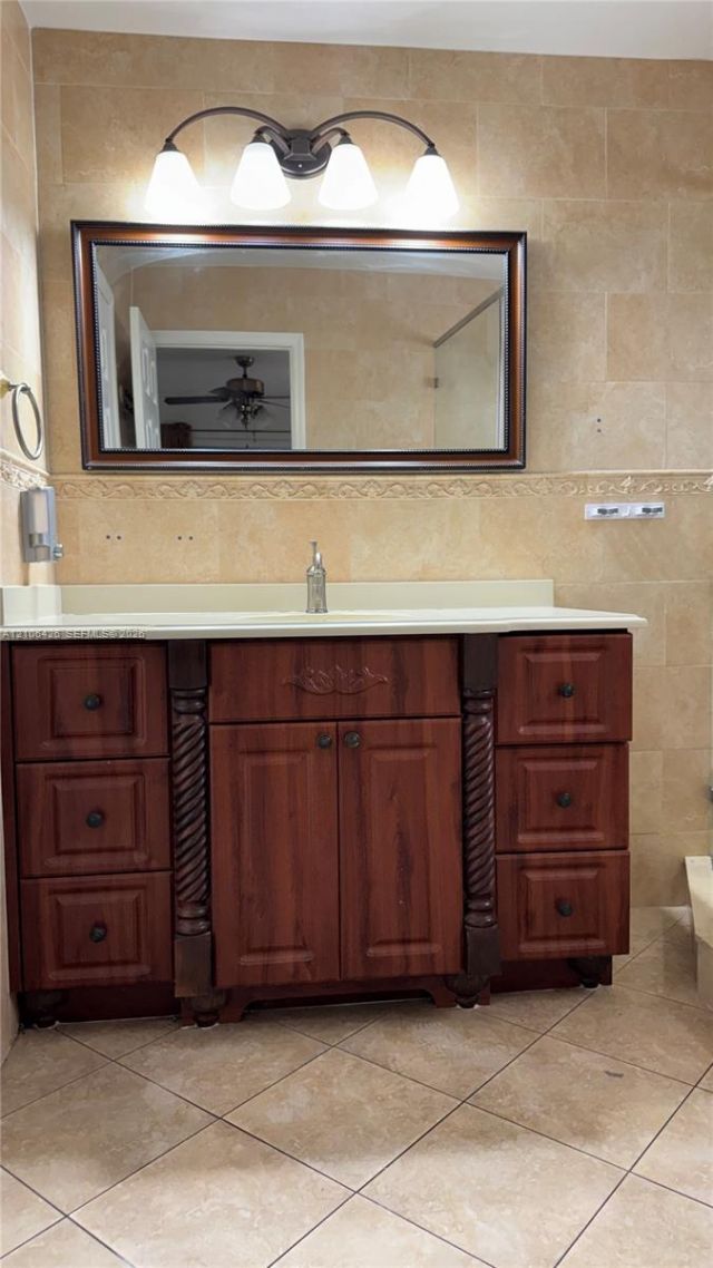 75 W 50th St , Hialeah, FL 33012 Photo