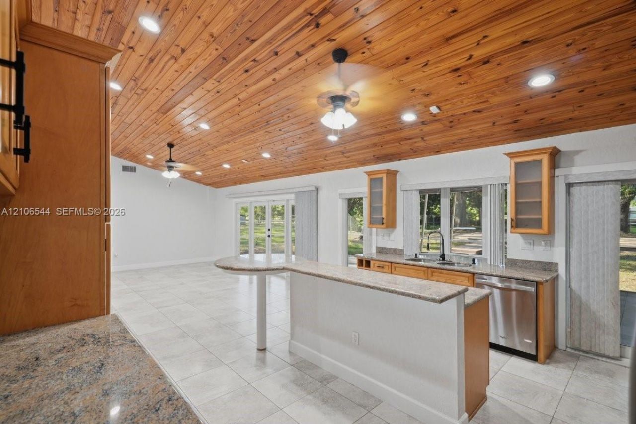 15700 SW 264th St, Homestead, FL 33031 Photo