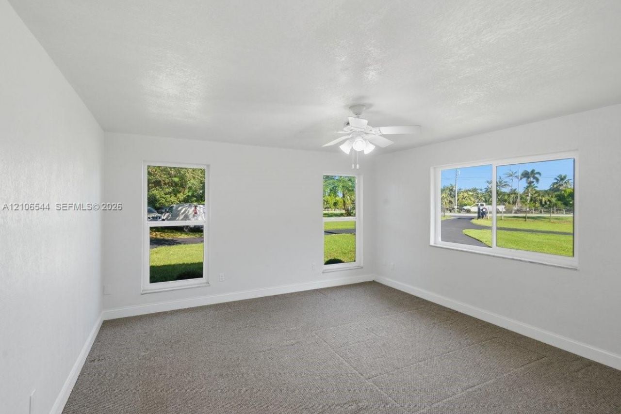 15700 SW 264th St, Homestead, FL 33031 Photo