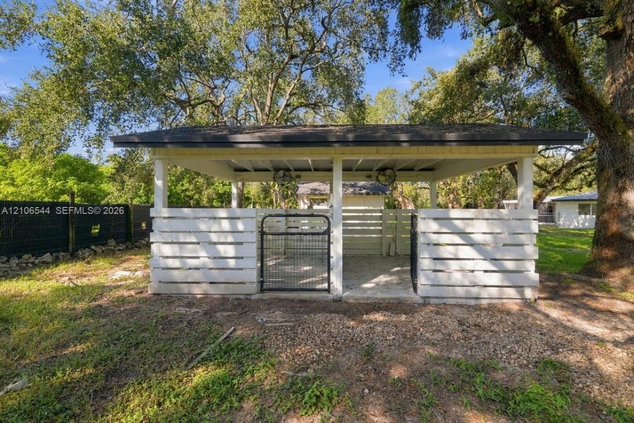 15700 SW 264th St, Homestead, FL 33031 Photo