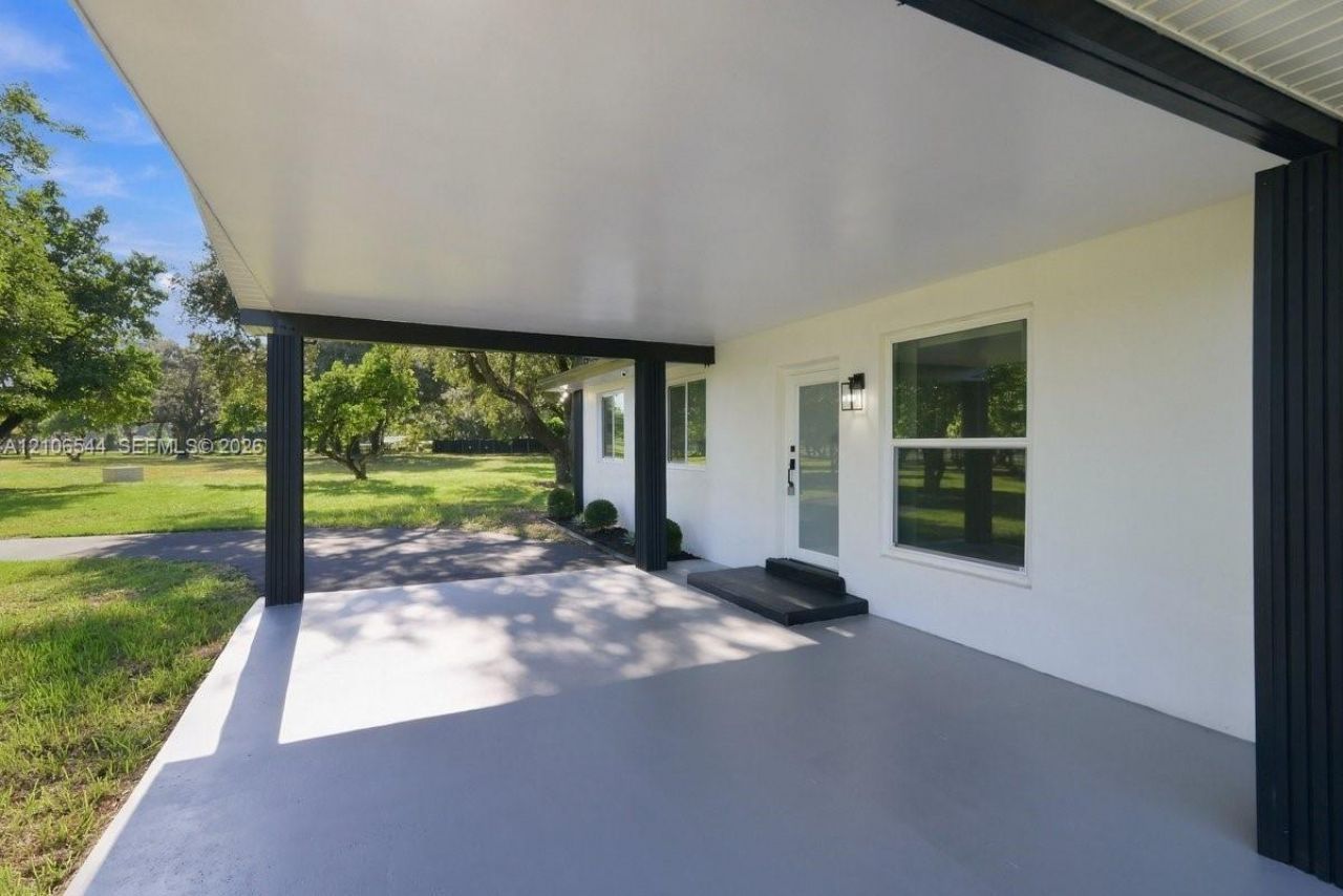 15700 SW 264th St, Homestead, FL 33031 Photo