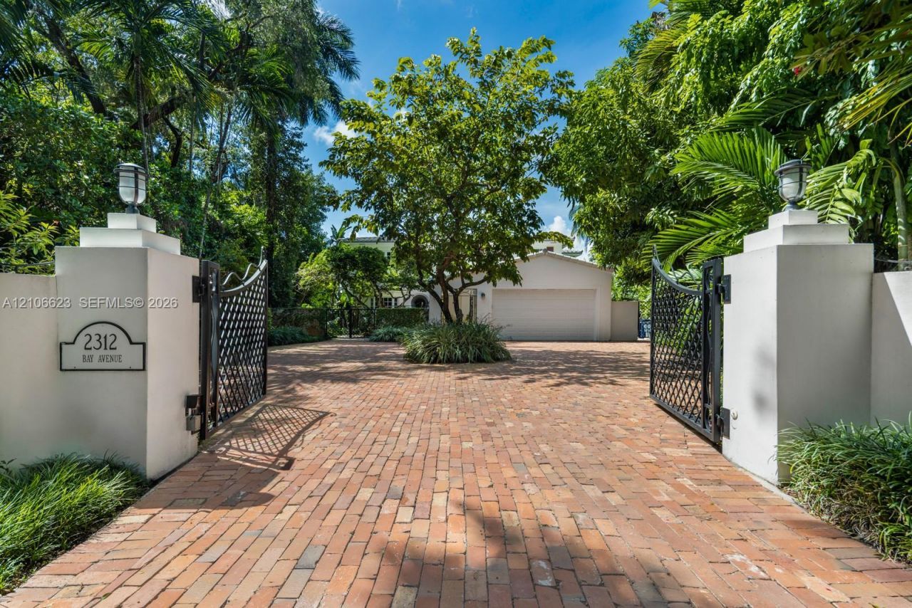 2312 Bay Ave , Miami Beach, FL 33140 Photo