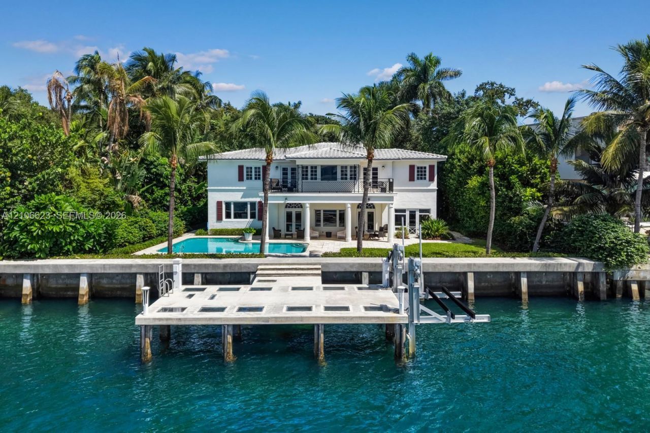 2312 Bay Ave , Miami Beach, FL 33140 Photo