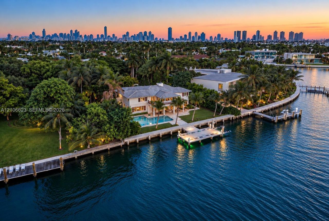 2312 Bay Ave , Miami Beach, FL 33140 Photo