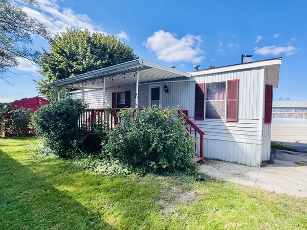58 S Green Meadows Street SE, Grand Rapids, MI 49548