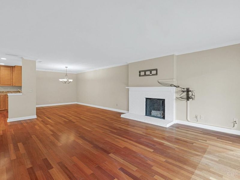 3646 Ashworth Drive, Unit 301, Cincinnati, OH 45208 Photo 18