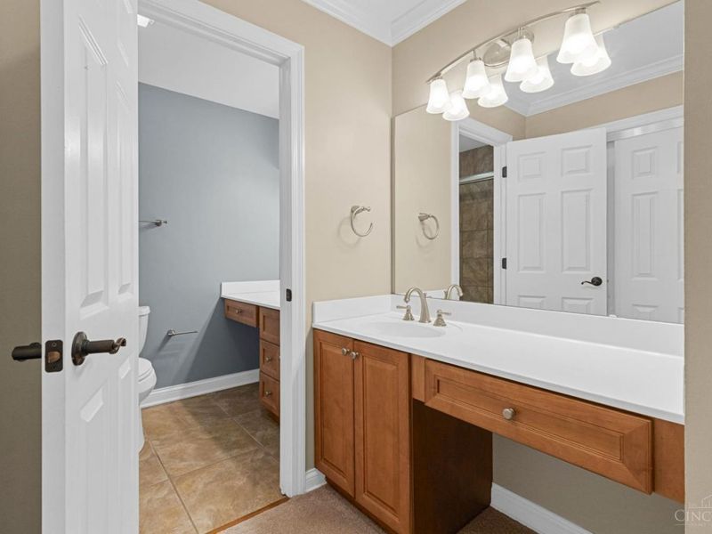 3646 Ashworth Drive, Unit 301, Cincinnati, OH 45208 Photo 25