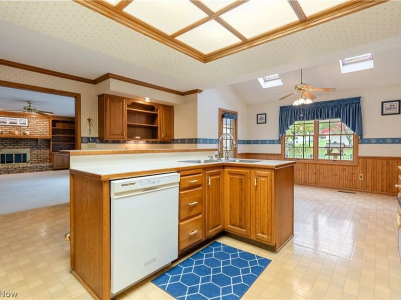 6913 Salerno Street NW, Canton, OH 44718 Photo 12