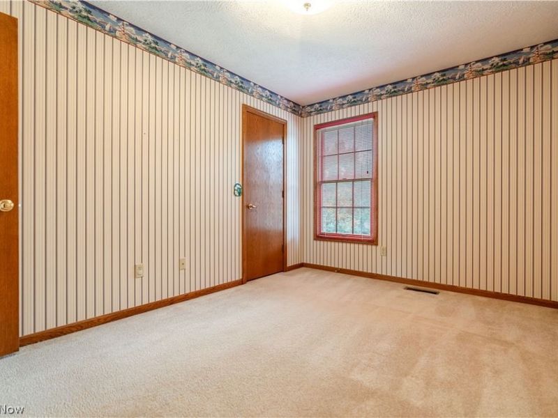 6913 Salerno Street NW, Canton, OH 44718 Photo 33