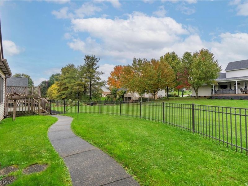 6913 Salerno Street NW, Canton, OH 44718 Photo 41